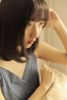 女生下面变黑色是什么原因?